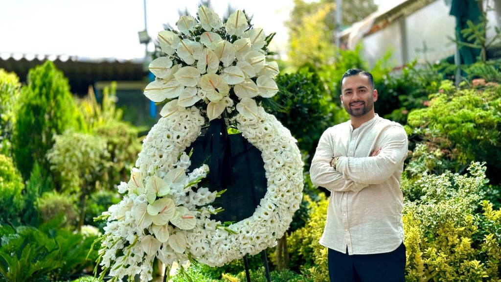 خرید تاج گل ترحیم در تهران