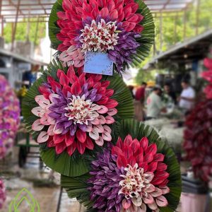 تاج گل نمایشگاه بین المللی
